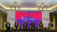 Press conference bersama kedua Lead Co-Chairs Bambang Brodjonegoro dan Djisman Simanjuntak dalam KTT T20 di Nusa Dua, Bali pada Senin (5/9/2022). (Liputan6/ Benedikta Miranti T.V)