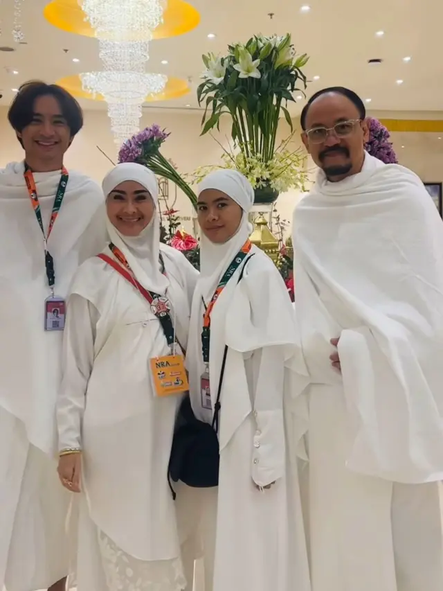 Iis Dahlia tunjukkan momen haru Bersama keluarga. (credit:instagram.com/isdadahlia)