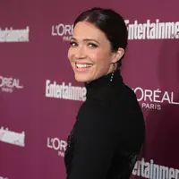 Seperti Kids Zaman Now, begini kisah Mandy Moore bertemu dengan tunangannya. (NEILSON BARNARD / GETTY IMAGES NORTH AMERICA / AFP)