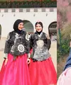 Shireen Sungkar dan Ryana Dea mendadak liburan ke Korea Selatan. Duo bestie ini menghabiskan waktu bersama dengan gaya kembar [@shireensungkar]