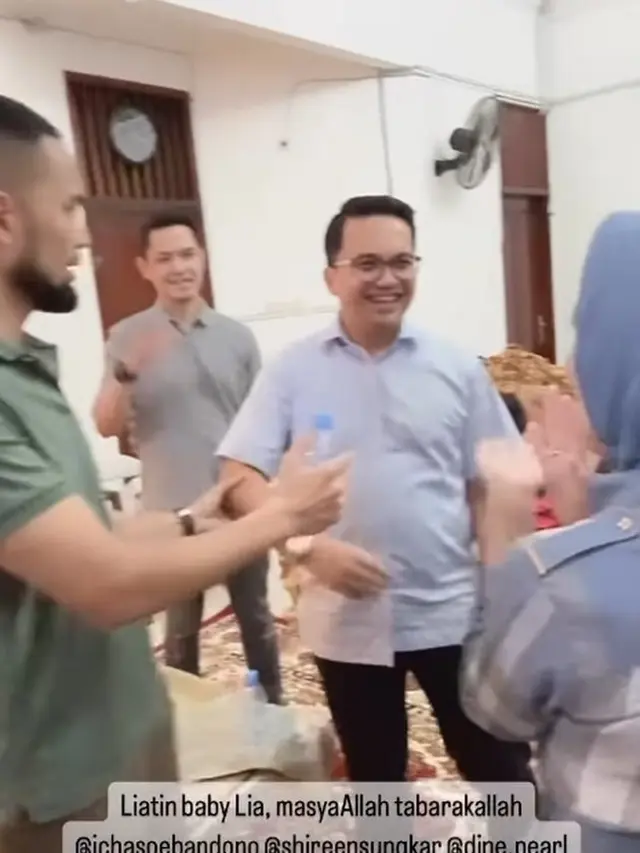 6 Momen Geng Mewah Jenguk Anak Ketiga Alyssa dan Dude Harlino, Sekalian Reuni