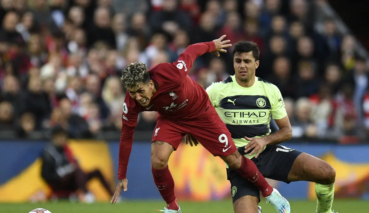Roberto Firmino resmi menandatangani kontrak dengan Al-Ahli pada Selasa, 4 Juli , 2023 untuk menjadi bintang terbaru di Liga Arab Saudi. (AFP/Oli Scarff)