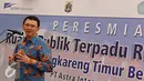 Gubernur DKI Jakarta, Basuki T Purnama memberikan kata sambutan saat meresmikan RPTRA Tahap II di Jakarta Barat, Kamis (18/2). Pembangunan RPTRA bertujuan sebagai ruang publik bagi warga. (Liputan6.com/Immanuel Antonius)