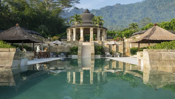 Menjelajahi Pulau Jawa dengan Perjalanan Wisata Unik nan Anggun Bersama AMAN