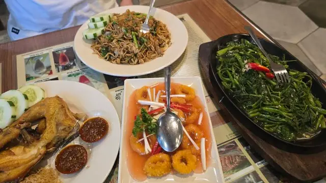 Rekomendasi Tempat Makan Siang Enak di Surabaya
