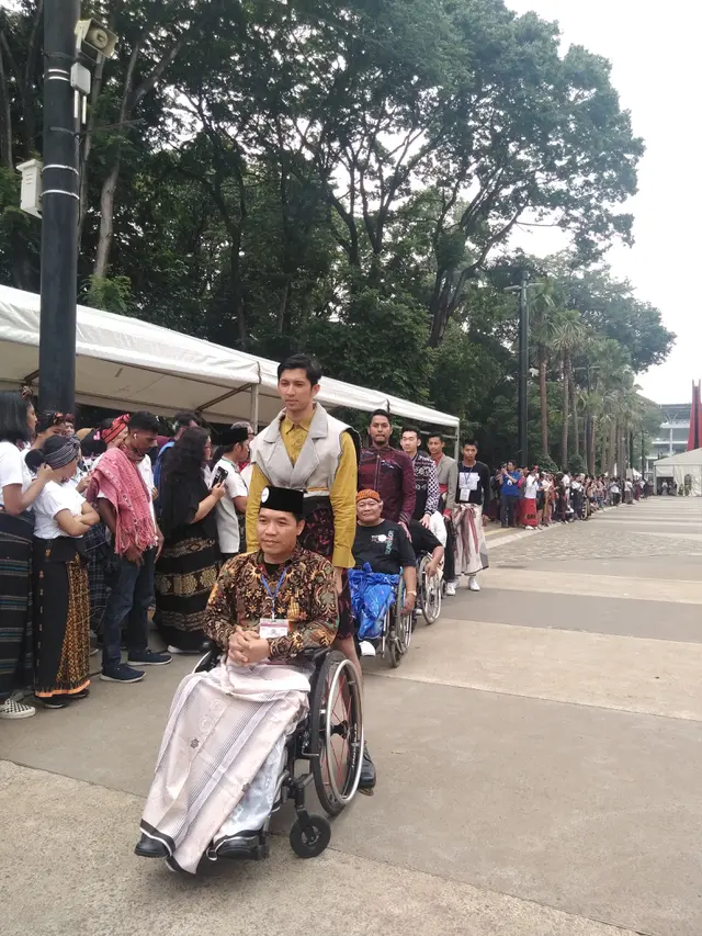 Fashion Show Festival Sarung 2019