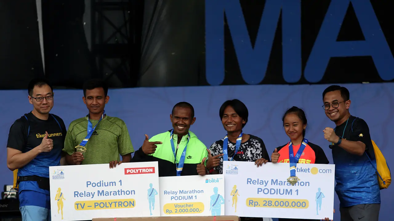 Team Djarun Kenjcak Sukses Raih Juara Kudus Relay Marathon 2019
