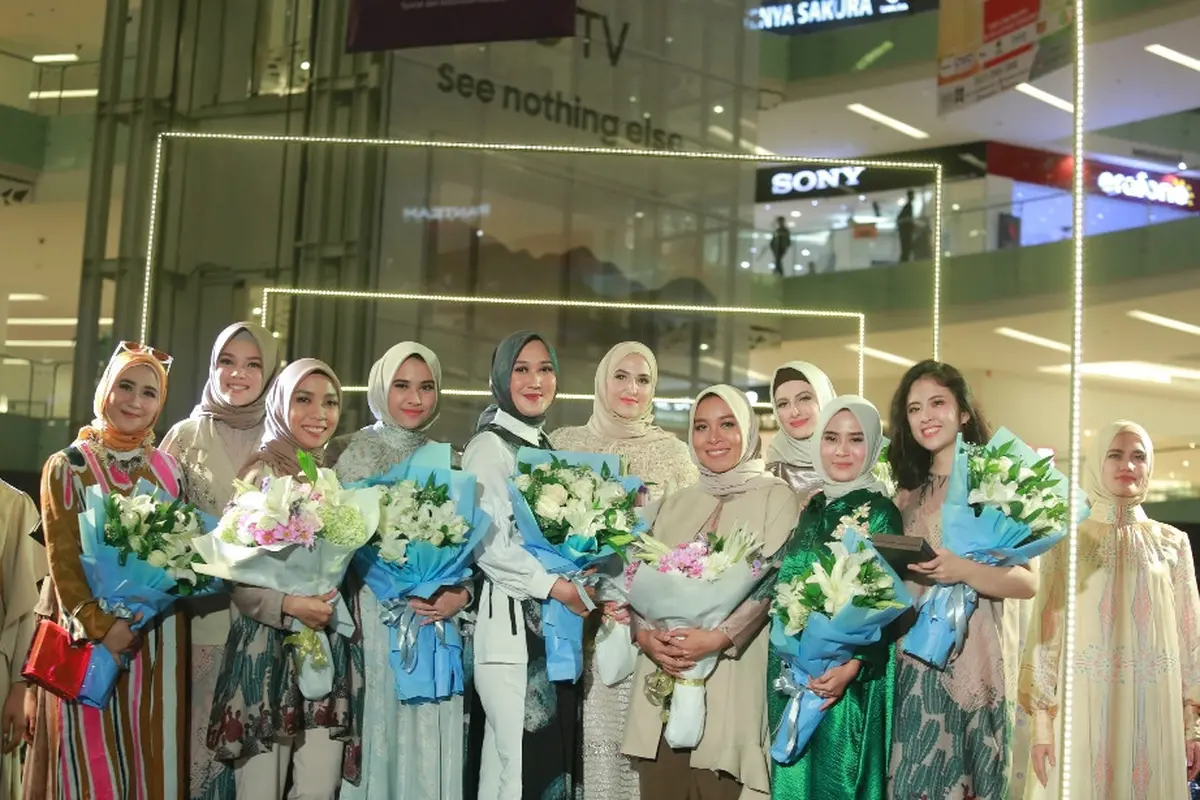 Kolaborasi 4 Desainer Indonesia Bertemakan LUM(INA) di JMFW 2018