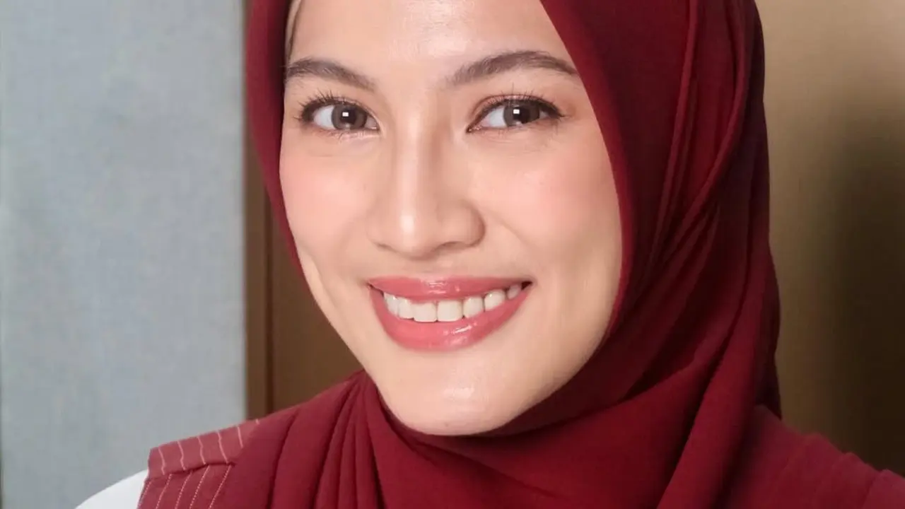 Potret Terbaru Alyssa Soebandono dengan Makeup Flawless
