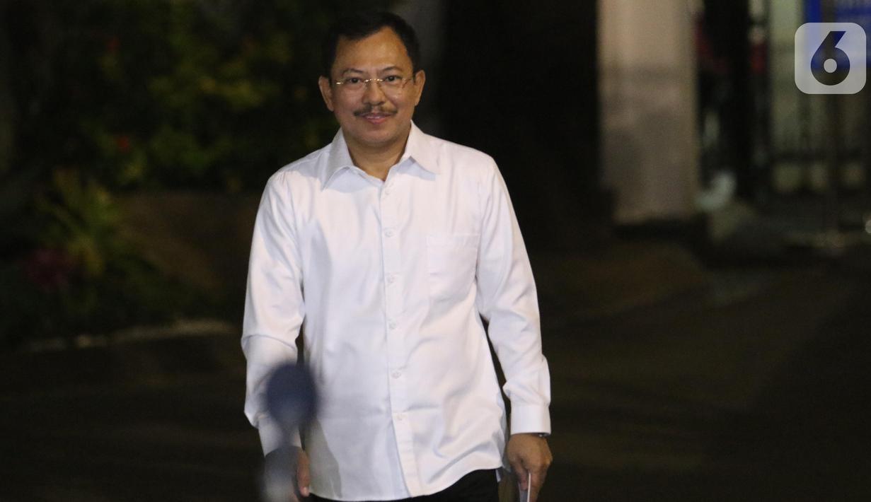 FOTO: Dokter Terawan Tinggalkan Istana dengan Senyum ...
