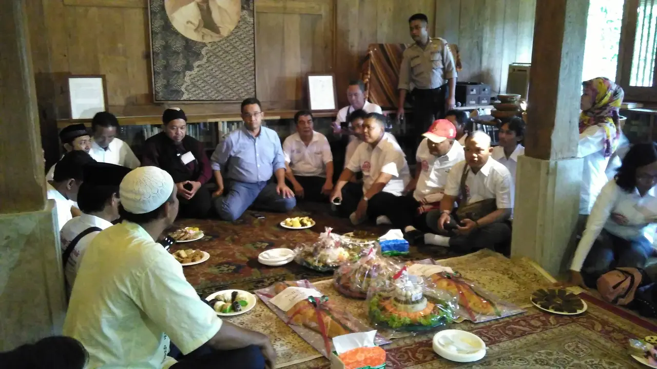 Anies Baswedan Gelar Syukuran
