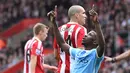 1. Pemain Manchester City, Kelechi Iheanacho, menjadi pemain yang paling mematikan di dalam kotak penalti setelah mencetak 7 gol dari 15 kali kesempatan atau meraih konversi keberhasilan 46,67 %. (AFP/Ben Stansall)