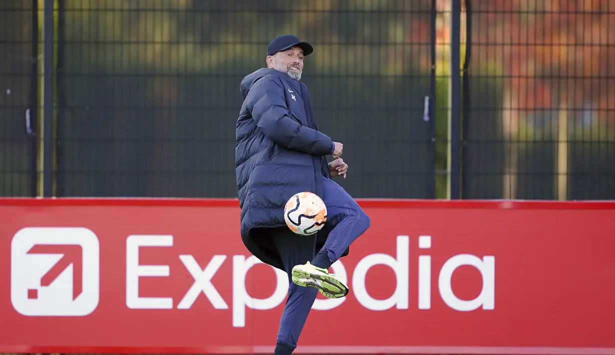 Skuad asuhan Jurgen Klopp kini berada di puncak klasemen Grup E dengan enam poin dan menjadi salah satu tim yang belum menelan kekalahan. (Peter Byrne/PA via AP)