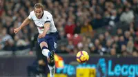 6. Harry Kane (Tottenham Hotspur) - 7 gl dan 1 assist (AFP/Ian Kington)