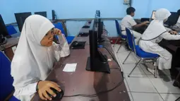 Program ini bertujuan meningkatkan mutu pendidikan generasi penerus bangsa. (merdeka.com/Arie Basuki)