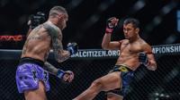 Aksi seru ONE Friday Fights