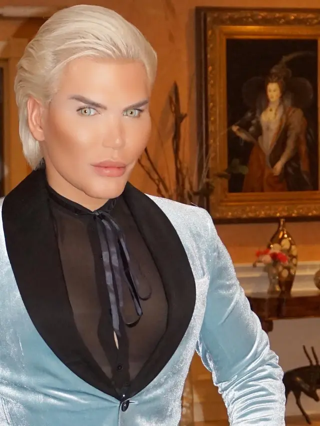 Rodrigo Alves, Manusia Boneka Ken