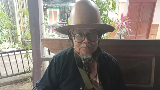 Mbah Sugiyarno (76), warga Desa Semanggi, Kecamatan Jepon, Kabupaten Blora, Jawa Tengah. (Liputan6.com/Ahmad Adirin)