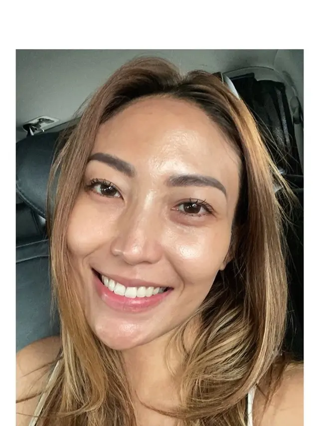 Biasa Glamour, Ini 7 Potret Ayu Dewi Tanpa Makeup yang jadi Sorotan