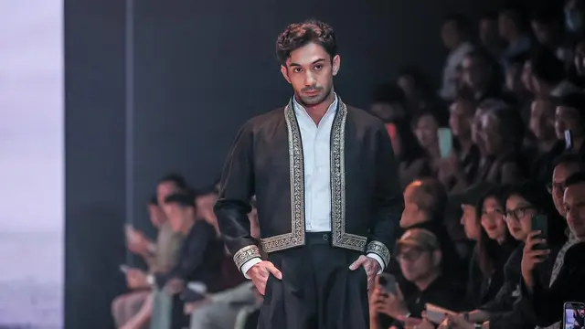 Reza Rahadian Tuliskan Surat Ucapan Terima Kasih (credit: instagram/officialpilarez)