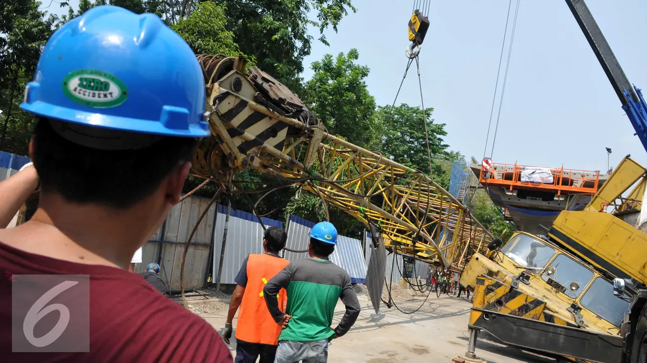 Nasib Pekerja Proyek Hotel yang Terjatuh Saat Perbaiki Crane