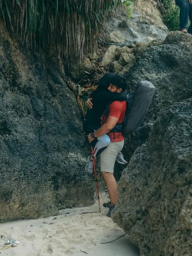 Tetap Mesra, Ini 6 Momen Ammar Zoni dan Irish Bella Camping Bareng