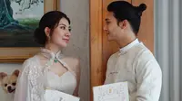 Pria tertampan di dunia tahun 2021 versi TC Candler,&nbsp;Paing Takhon, menikahi anak raja minyak, Linn Mya Phu. (dok. Instagram @paing_takhon_official/https://www.instagram.com/p/DGf4QGXTrux/)