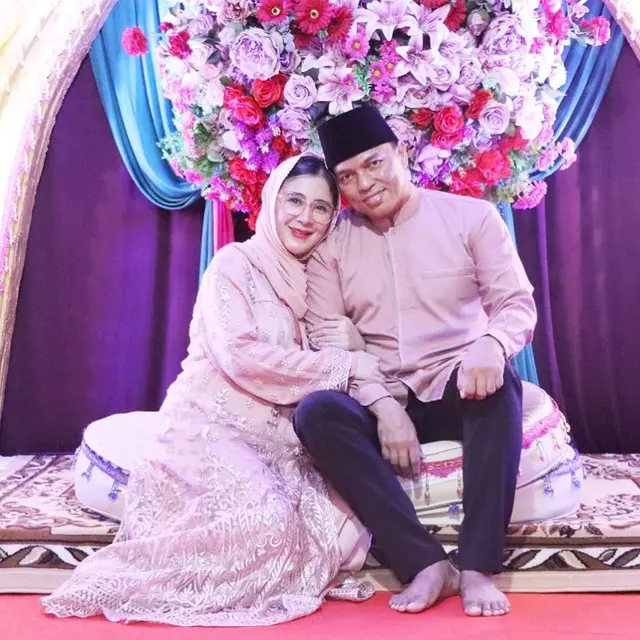 6 Potret Tasyakuran 7 Bulan Kehamilan Uut Permatasari, Penuh Kebahagiaan