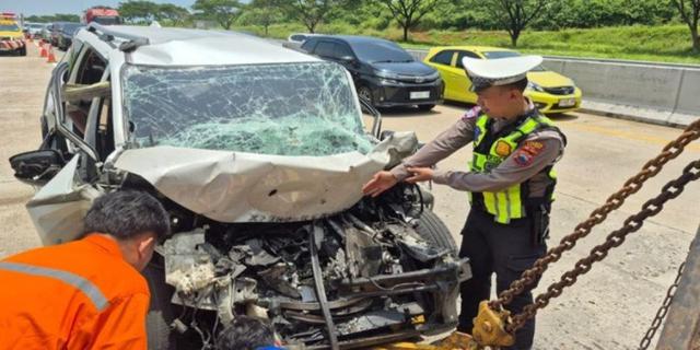 Mudik Lebaran: Kecelakaan Maut Terjadi di Tol Batang-Semarang, 2 Orang Tewas