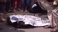 [VIDEO] Terobos Lampu Merah, Pemotor Tewas Tabrak Truk