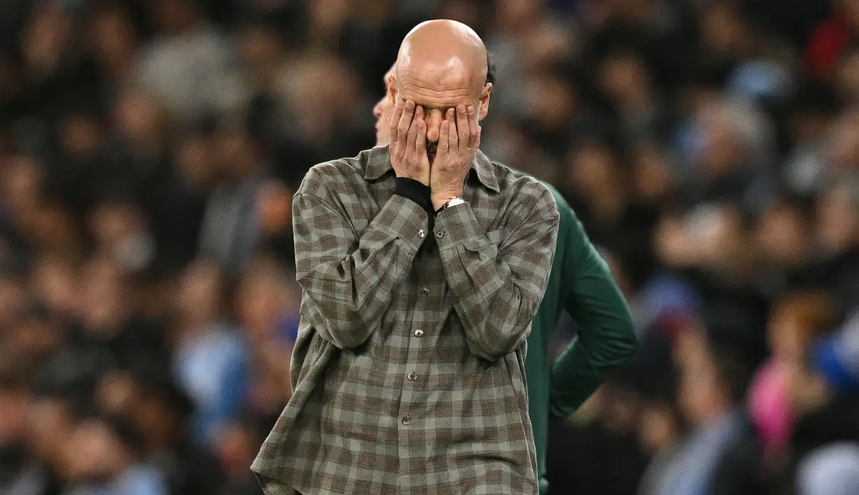 Sementara itu, Manchester City harus tersingkir dengan agregat 1-5. (AFP/Oli Scarff)
