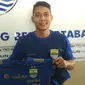 Purwaka Yudhi kembali membela Persib Bandung. (Liputan6.com/Kukuh Saokani)