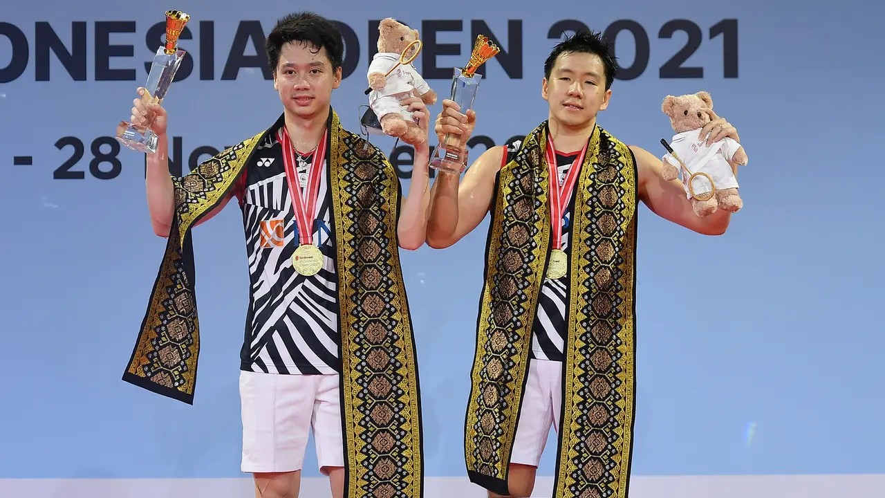 Foto: Tuntaskan Balas Dendam, Marcus Gideon / Kevin Sanjaya Cetak Hat-trick Juara di Indonesia open 2021
