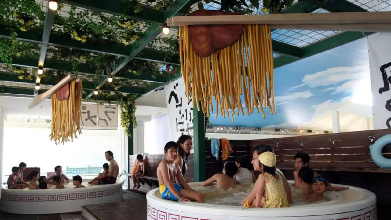 Sensasi Spa Jepang, Berendam Dalam Mie Ramen