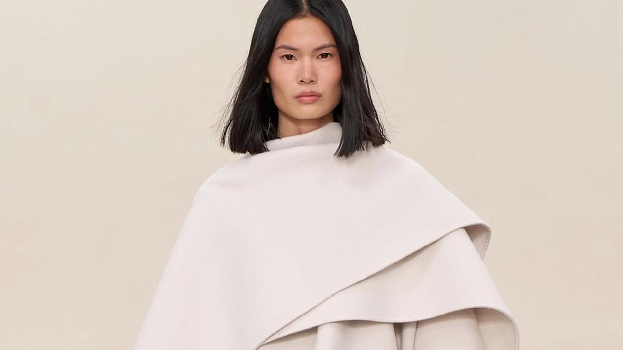 6 Tahun Absen, Calvin Klein Bawa Koleksi Rancangan Direktur Kreatif Perempuan Pertamanya ke Panggung NYFW 2025