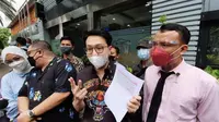 Dr Richard Lee usai menjalani pemeriksaan di Polda Metro Jaya, Kamis (24/6/2021)