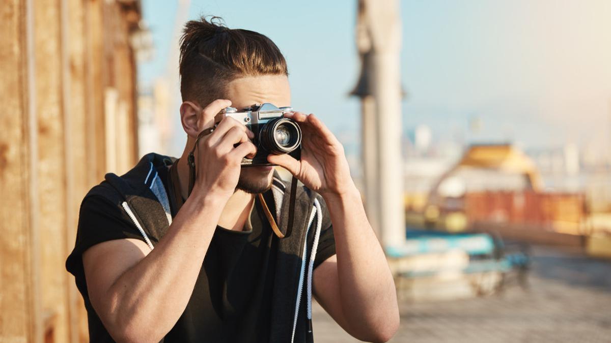 kamera mirrorless untuk vlog dan fotografi