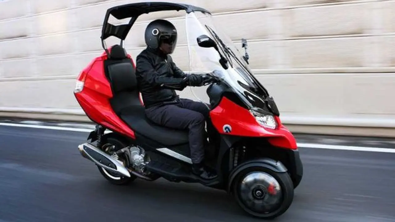 motor roda tiga