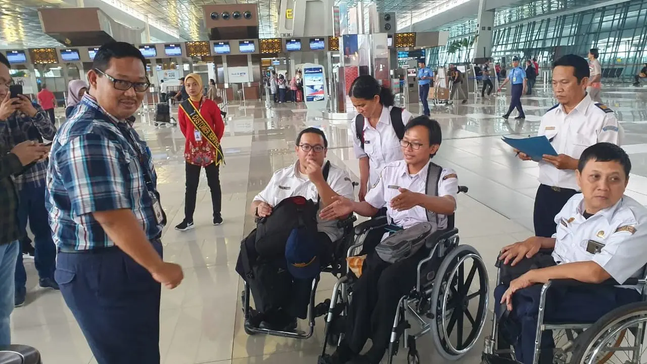 PT Angkasa Pura II (Persero) berencana akan merekrut penyandang disabilitas untuk bekerja di Bandara Internasional Soekarno-Hatta.