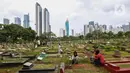 Selain itu, ziarah kubur juga untuk mengingatkan seseorang akan kematian. (Liputan6.com/Angga Yuniar)