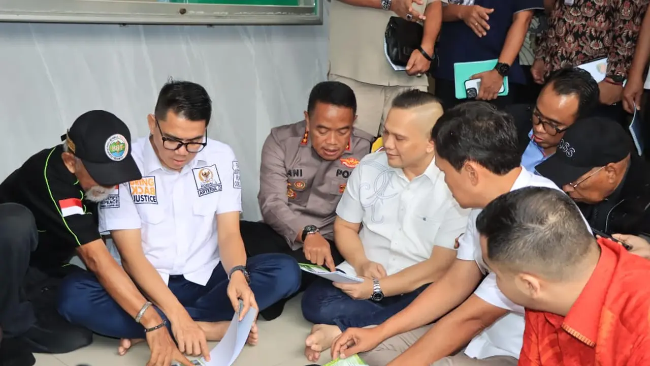 Komisi III DPR RI ke TKP  tewasnya 7 remaja di Kali Bekasi.