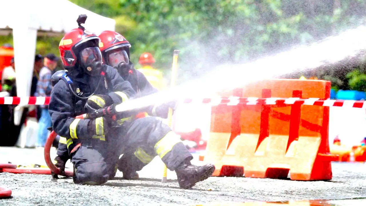 ERT Putra Perkasa Abadi Sabet Juara Umum Indonesia Fire and Rescue Challenge