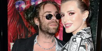 Bella Thorne sepertinya terlalu bersenang-senang di 2018 Sundance Film Festival. (J-14)