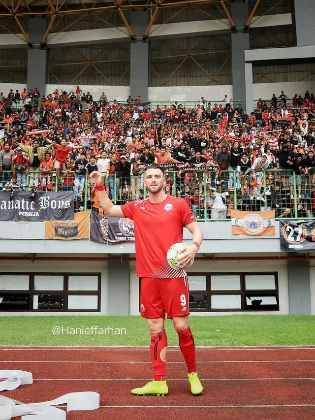 6 Momen Emosional Marko Simic dengan Suporter, Totalitas Meski Klaim Tak Digaji Setahun