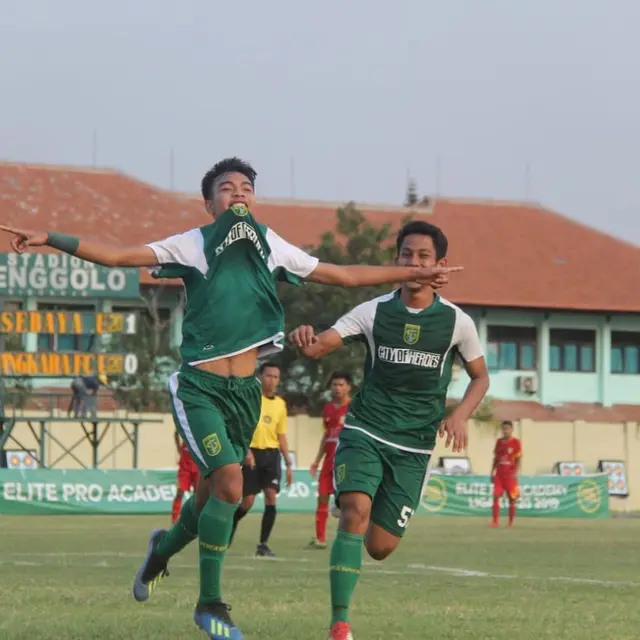 5 Potret Brylian Aldama saat Jadi Pemain Persebaya, Dirumorkan Kembali