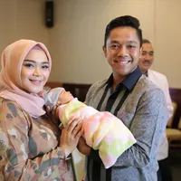Preskon Lahiran Anak Sheza Idris (Adrian Putra/Fimela.com)