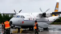 Pesawat CN-235 dari skadron udara 27 Lanud Manuha, Kabupaten Biak Numfor, Papua saat berada di Kota Tarakan, Kalimantan Utara.