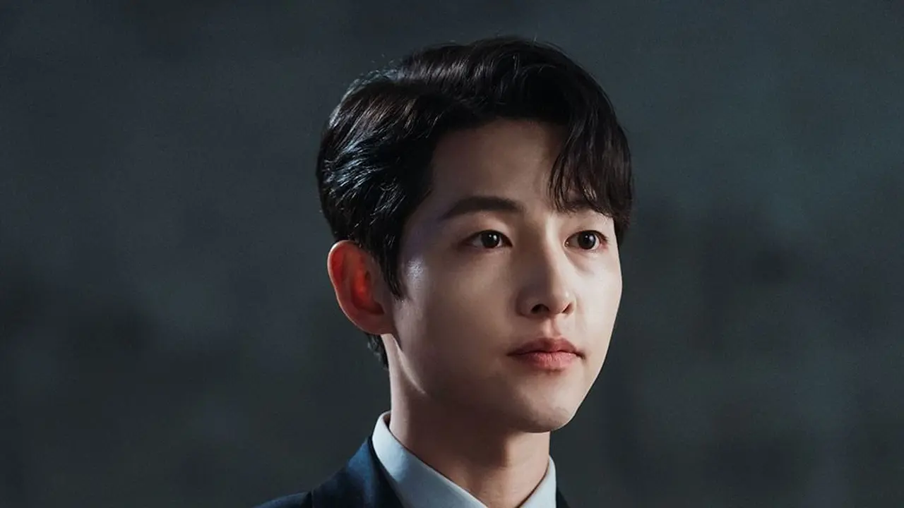 Song Joong Ki dalam Vincenzo. (tvN via Instagram/ /tvndrama.official)