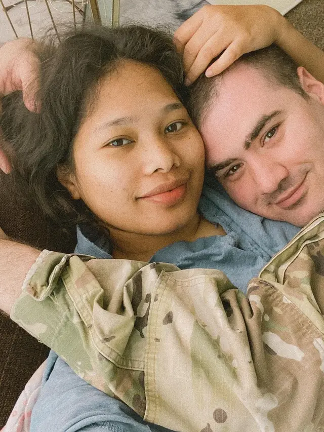 Miliki Suami Tentara AU Amerika, Ini 6 Momen Kedekatan Pita dan Travis Henderson