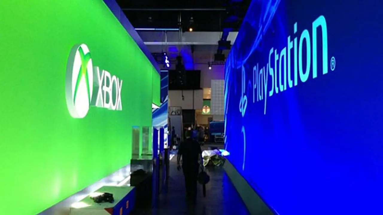 xbox-sony-131106b.jpg